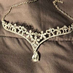 Wedding or prom head accessory